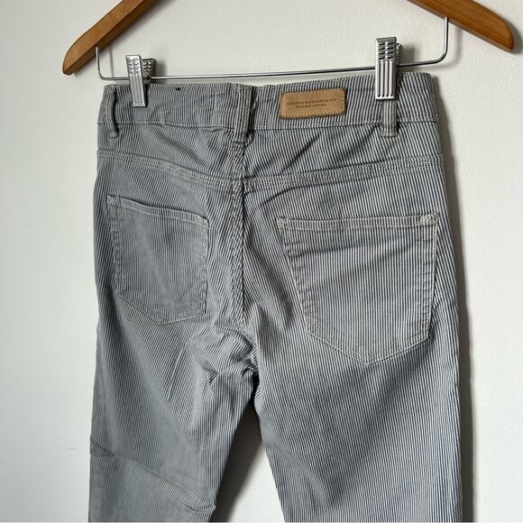 H&M Striped‎ Ankle Skinny Jeans Size 6 Blue White Denim Pants - Picture 4 of 8